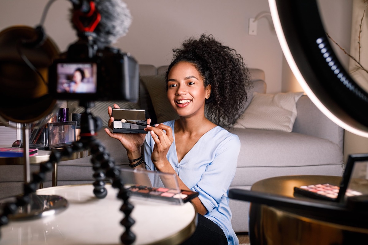 5 Mistakes New Content Creators Make When Choosing a Filming Location hero image